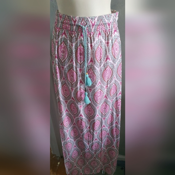 Bahana Boutique 'Floreana' maxi skirt - Picture 3 of 12